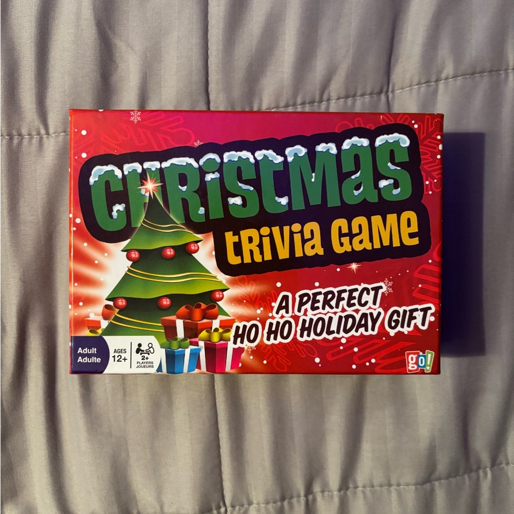 Christmas Trivia Game - Festive Red and Green